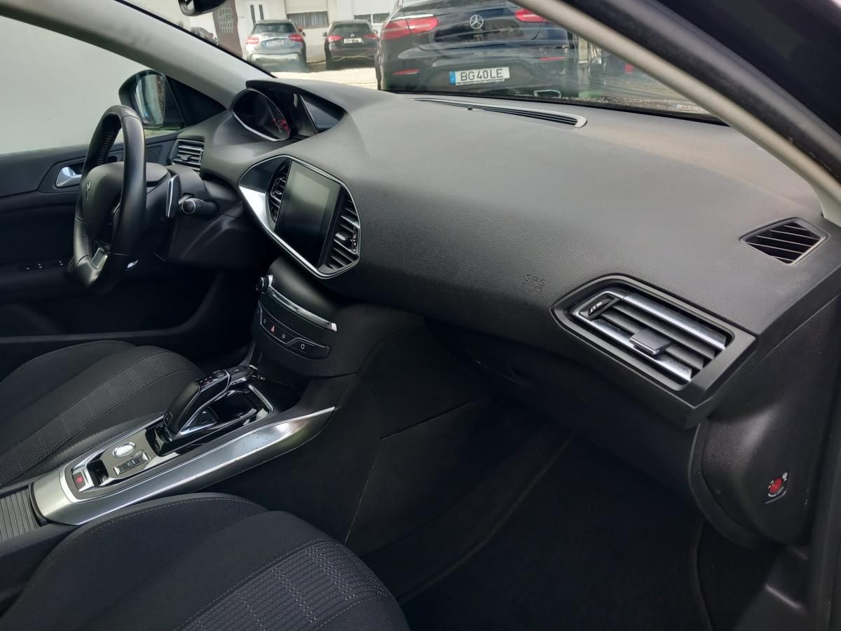 peugeot-308-2019-gasolina-1199cc