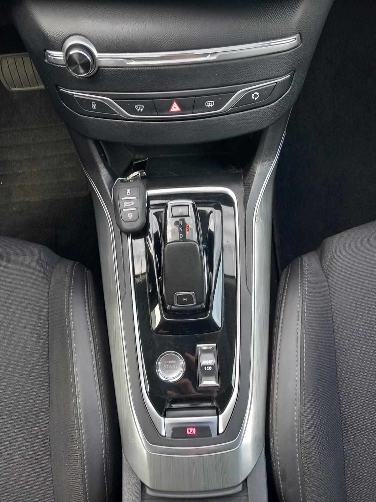 peugeot-308-2019-gasolina-1199cc