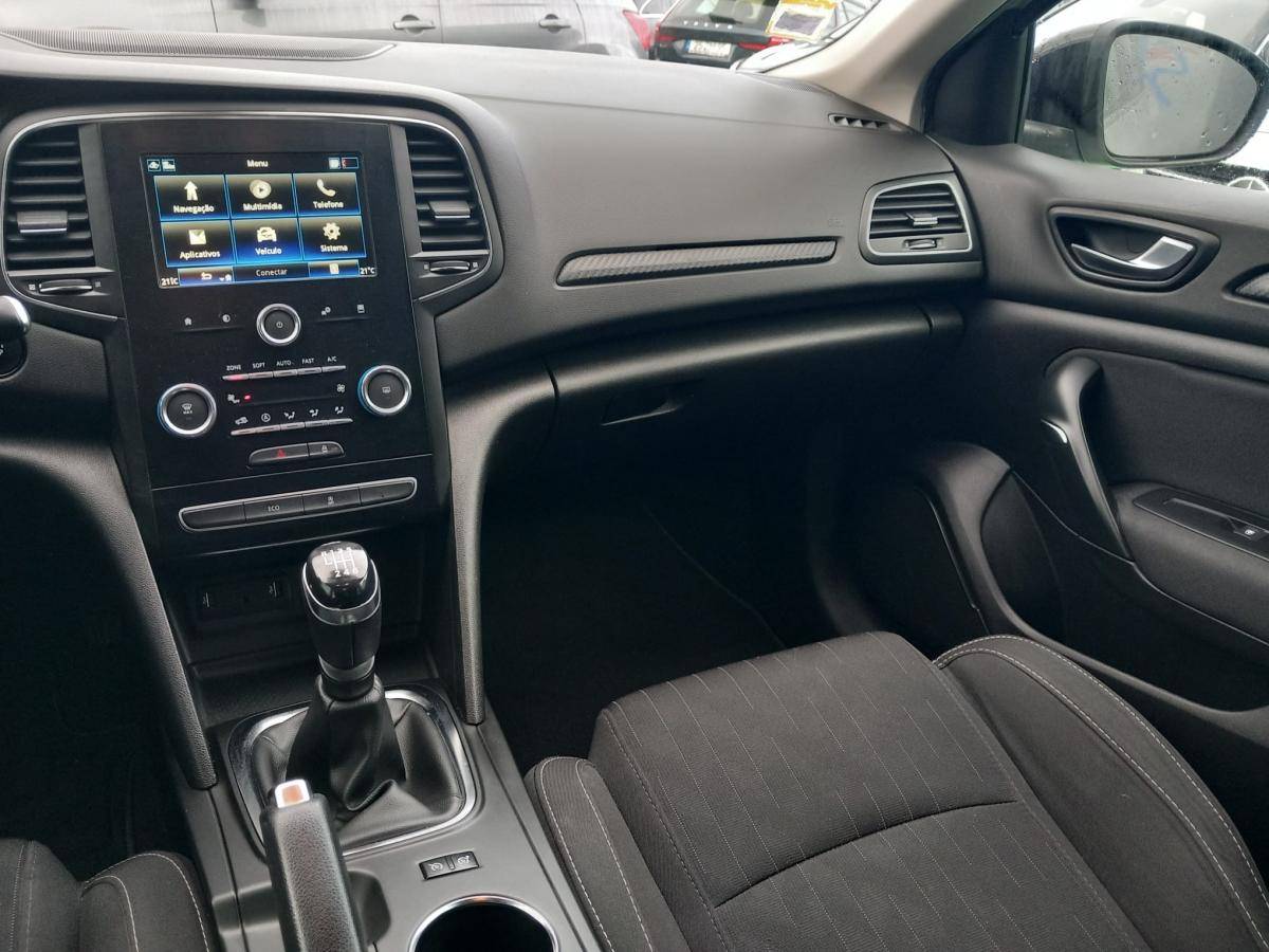 renault-megane-sport-tourer-2020-diesel-1461cc