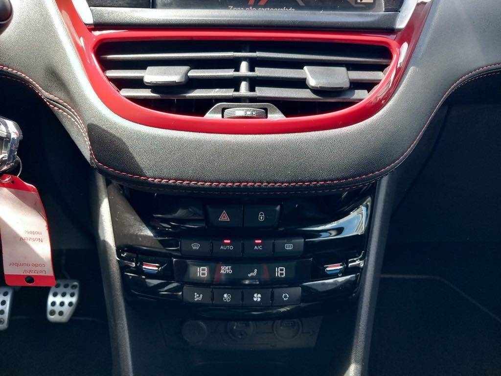 peugeot-208-2013-gasolina-1598cc