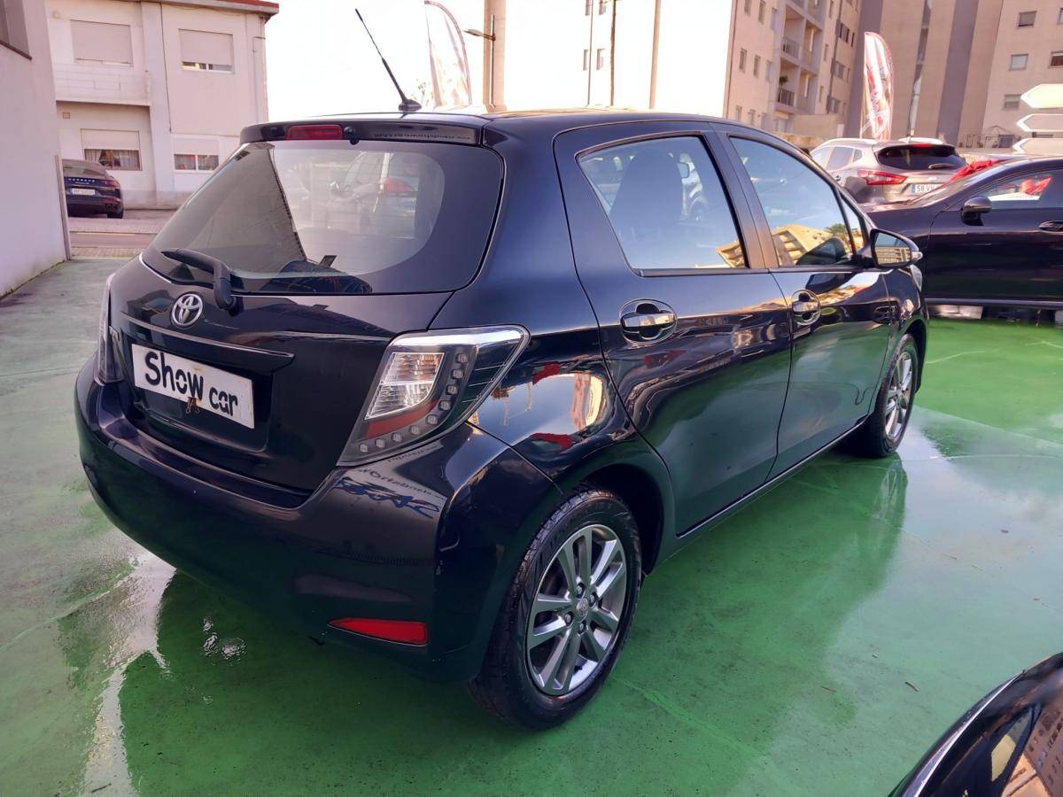 toyota-yaris-2014-gasolina-998cc