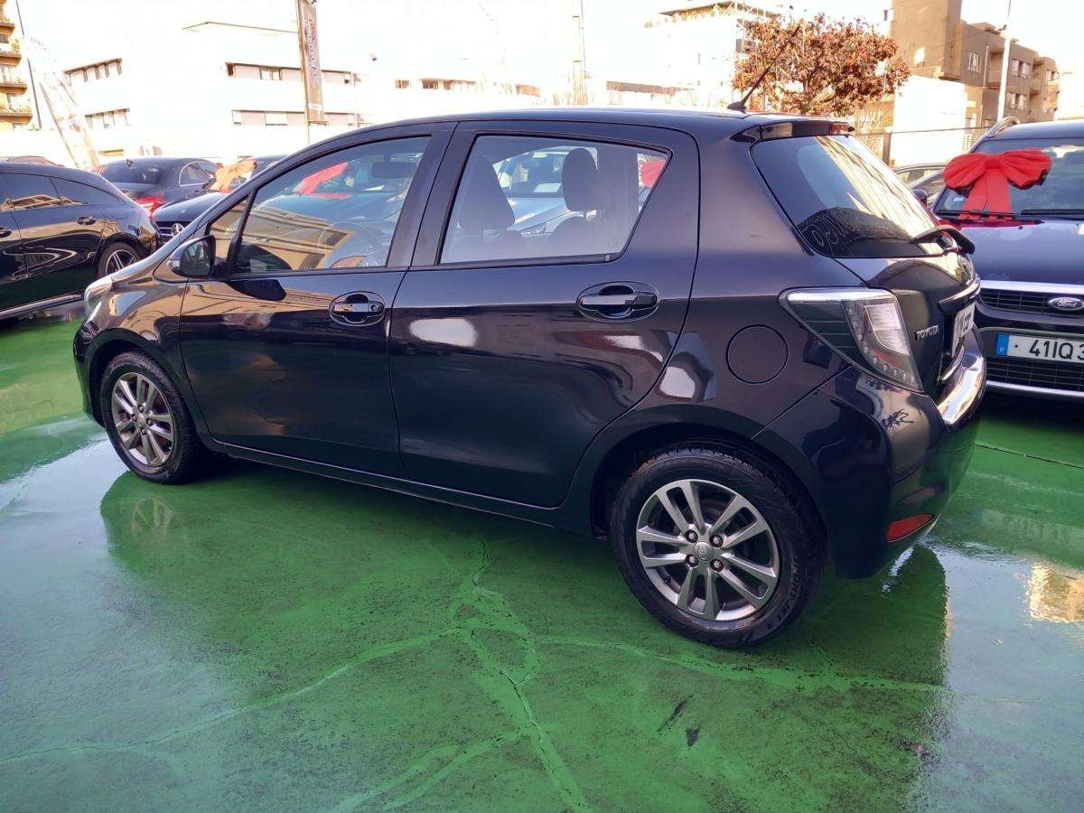 toyota-yaris-2014-gasolina-998cc