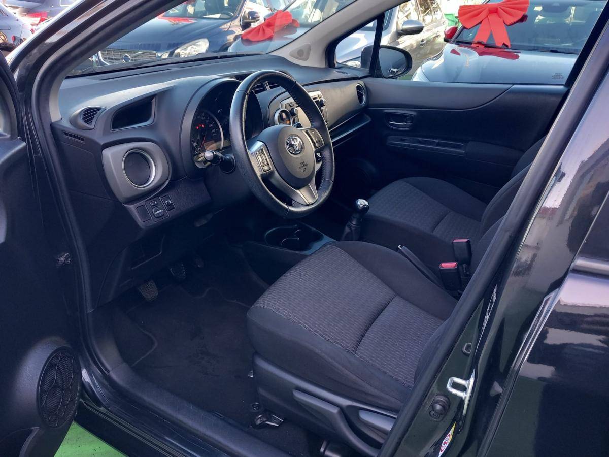 toyota-yaris-2014-gasolina-998cc
