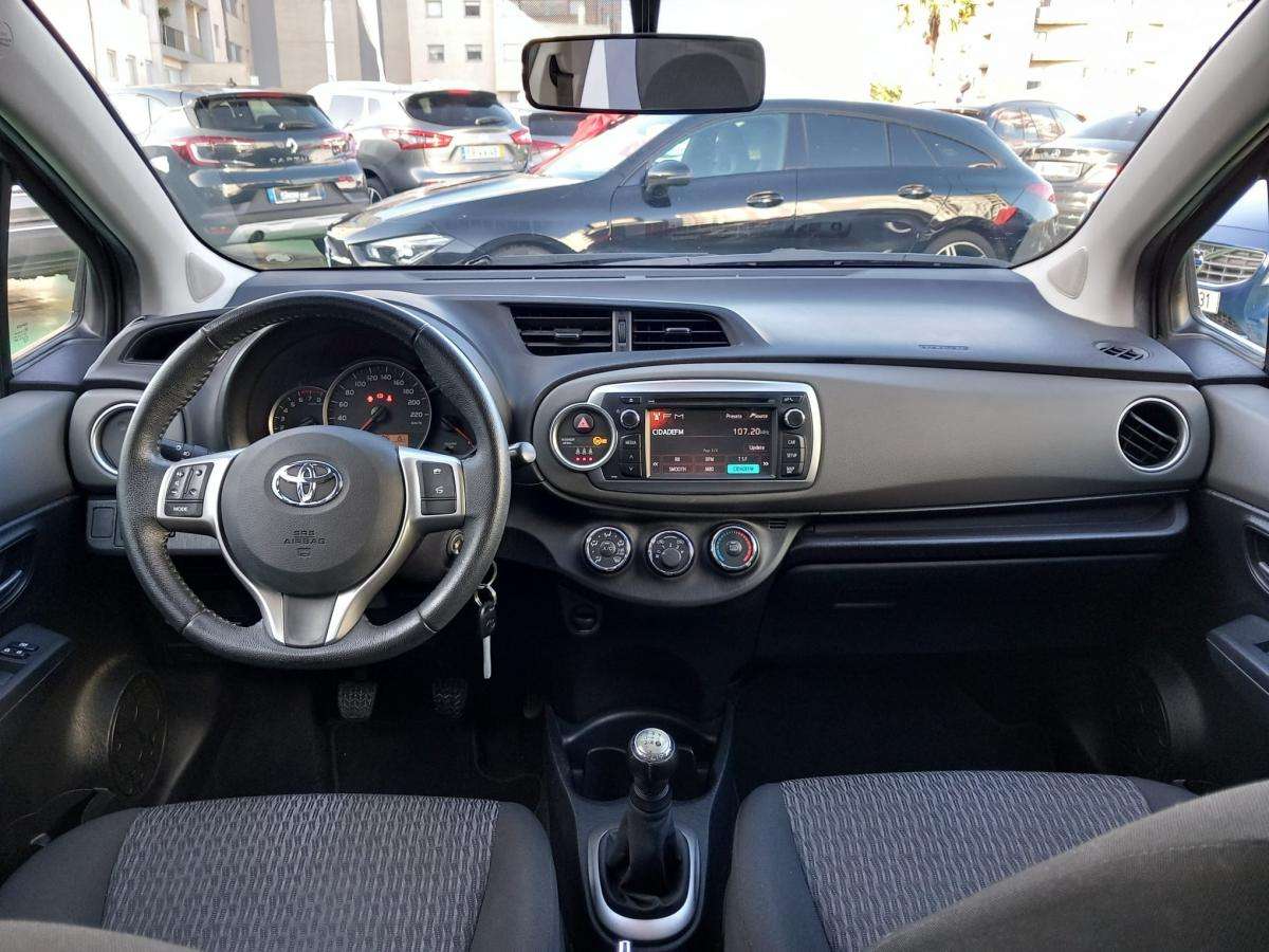 toyota-yaris-2014-gasolina-998cc