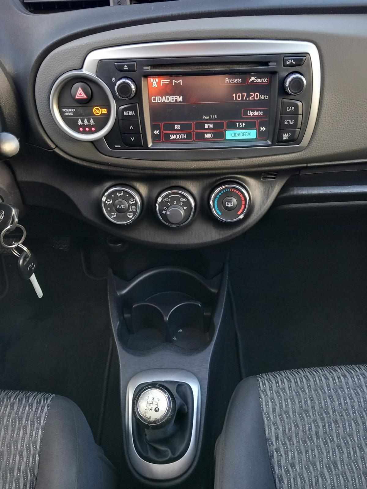 toyota-yaris-2014-gasolina-998cc