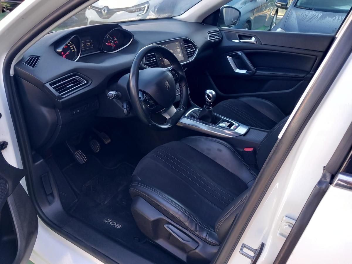 peugeot-308-sw-2014-diesel-1997cc