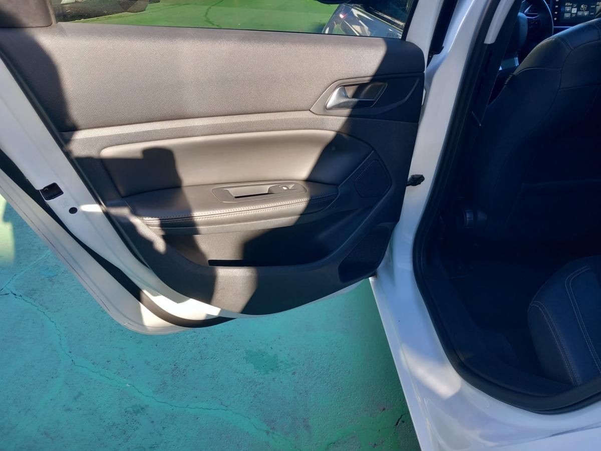peugeot-308-sw-2014-diesel-1997cc