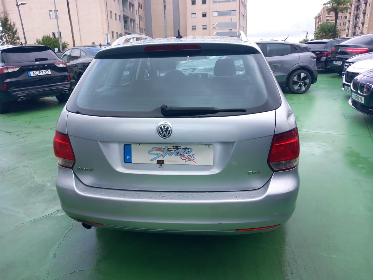 volkswagen-golf-variant-2011-diesel-1598cc