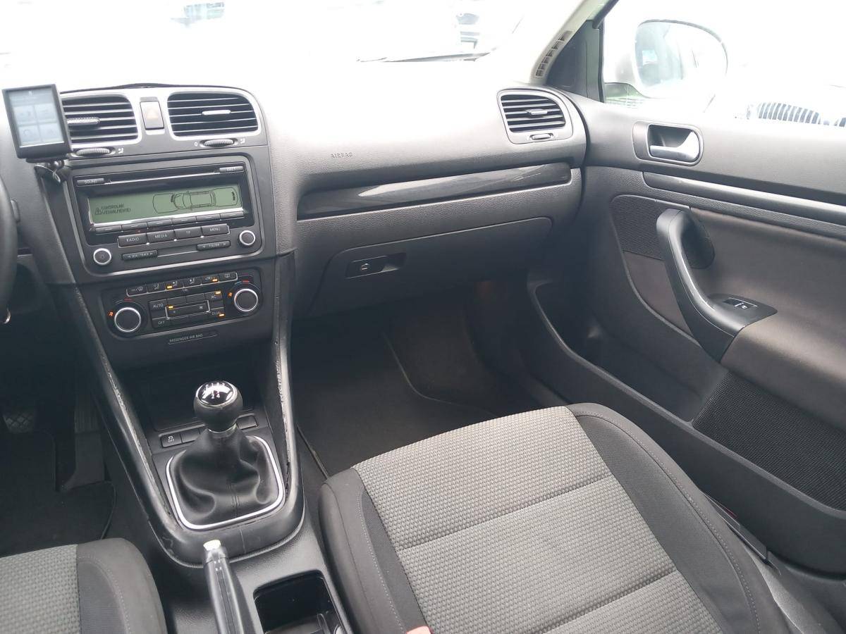 volkswagen-golf-variant-2011-diesel-1598cc