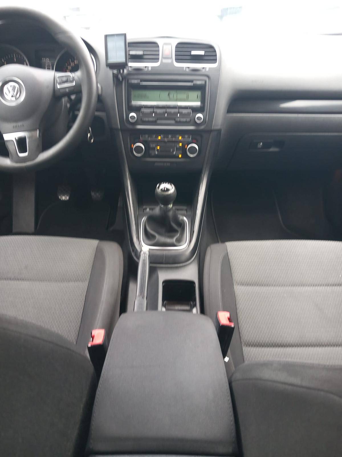 volkswagen-golf-variant-2011-diesel-1598cc