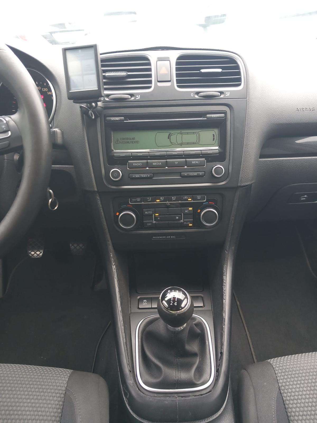 volkswagen-golf-variant-2011-diesel-1598cc