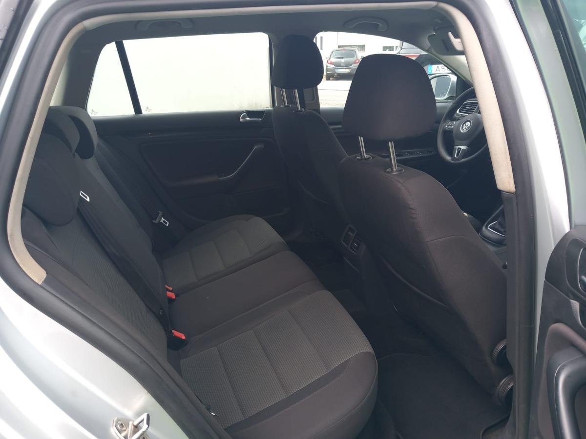 volkswagen-golf-variant-2011-diesel-1598cc