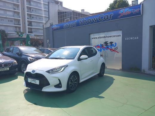 toyota-yaris-2022-hibrido-a-gasolina-1490cc