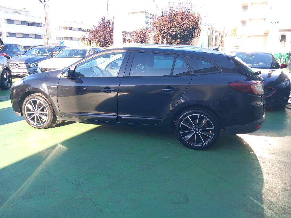 renault-megane-sport-tourer-2013-diesel-1461cc