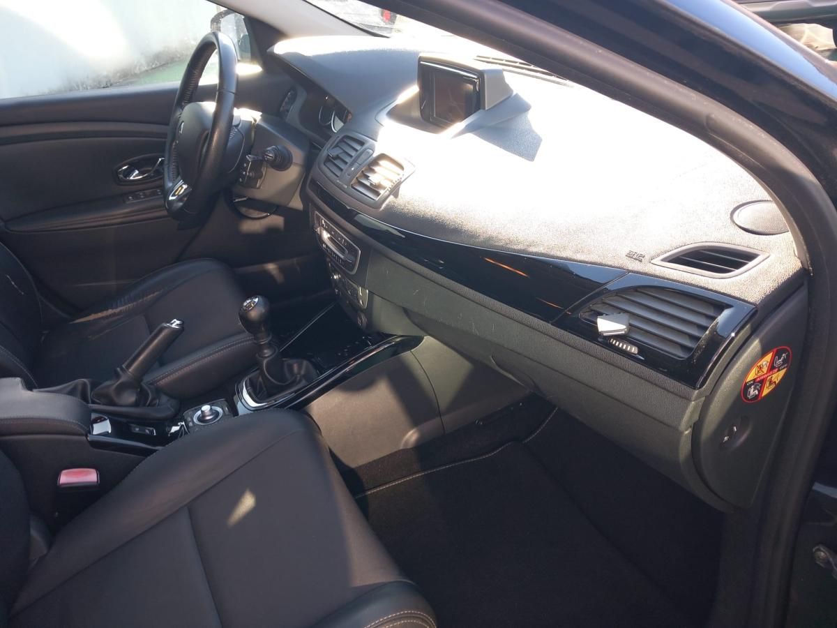 renault-megane-sport-tourer-2013-diesel-1461cc
