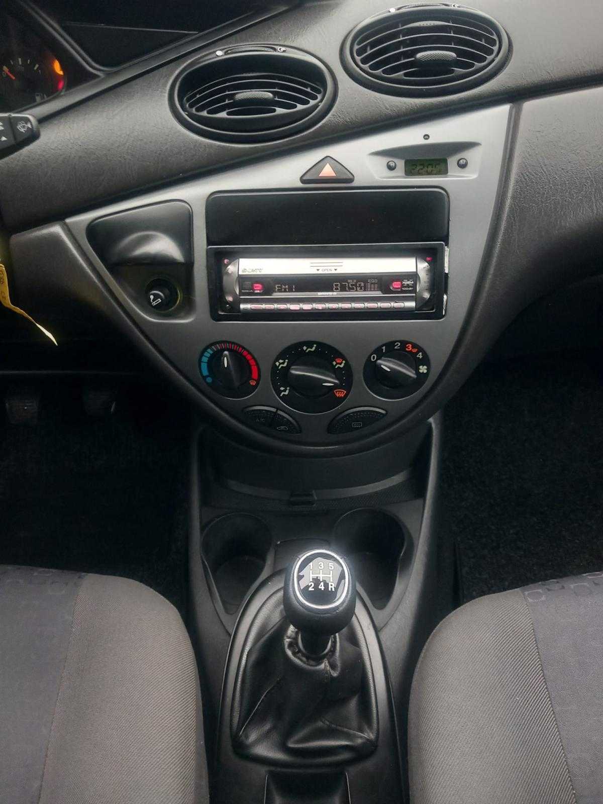 ford-focus-2003-gasolina-1388cc