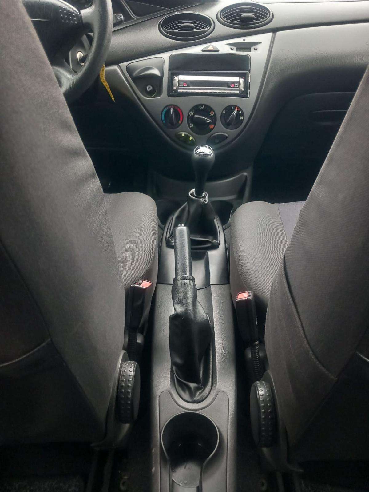 ford-focus-2003-gasolina-1388cc
