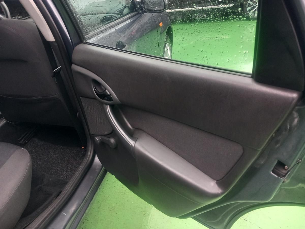 ford-focus-2003-gasolina-1388cc