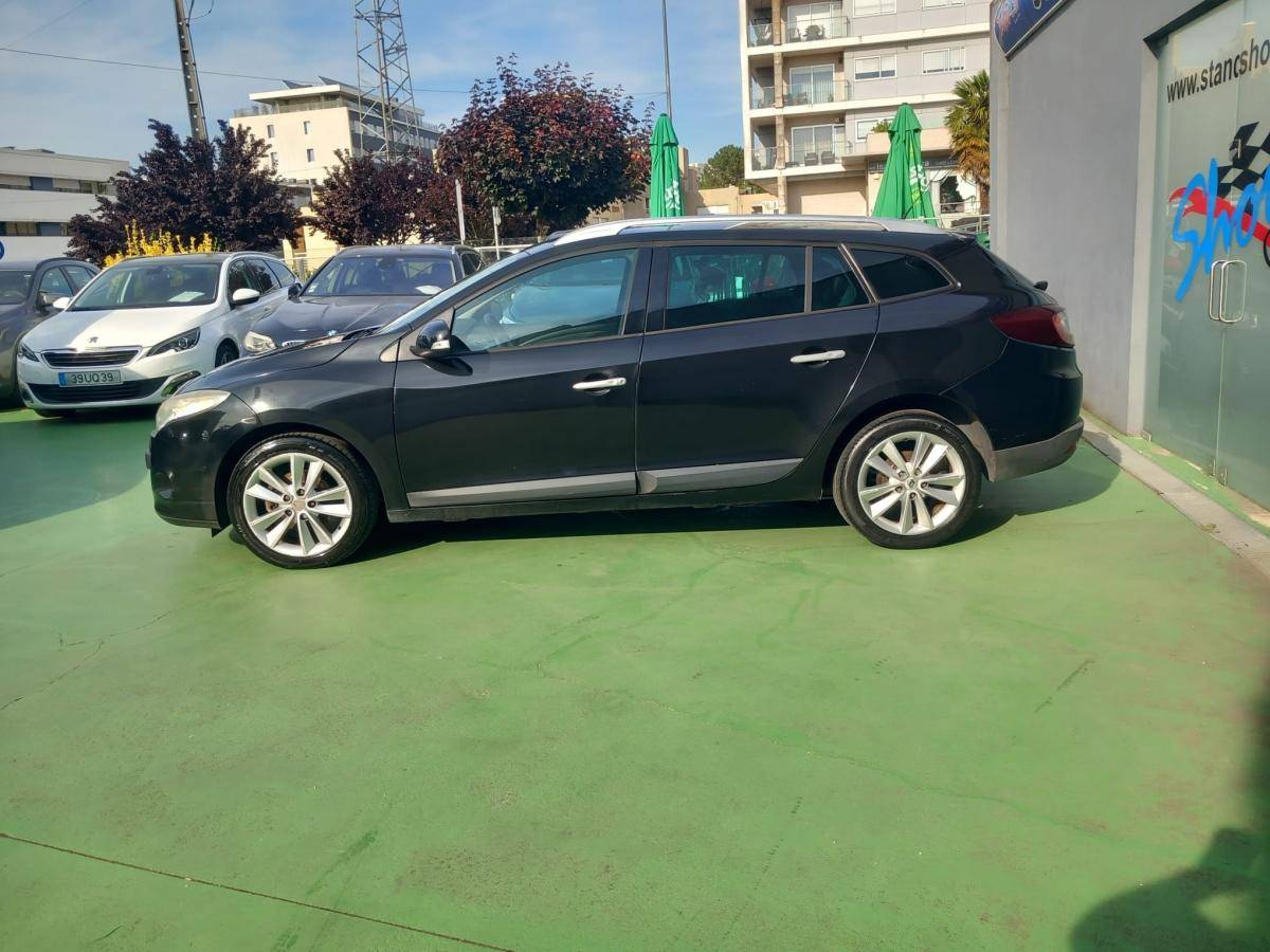 renault-megane-sport-tourer-2010-diesel-1461cc