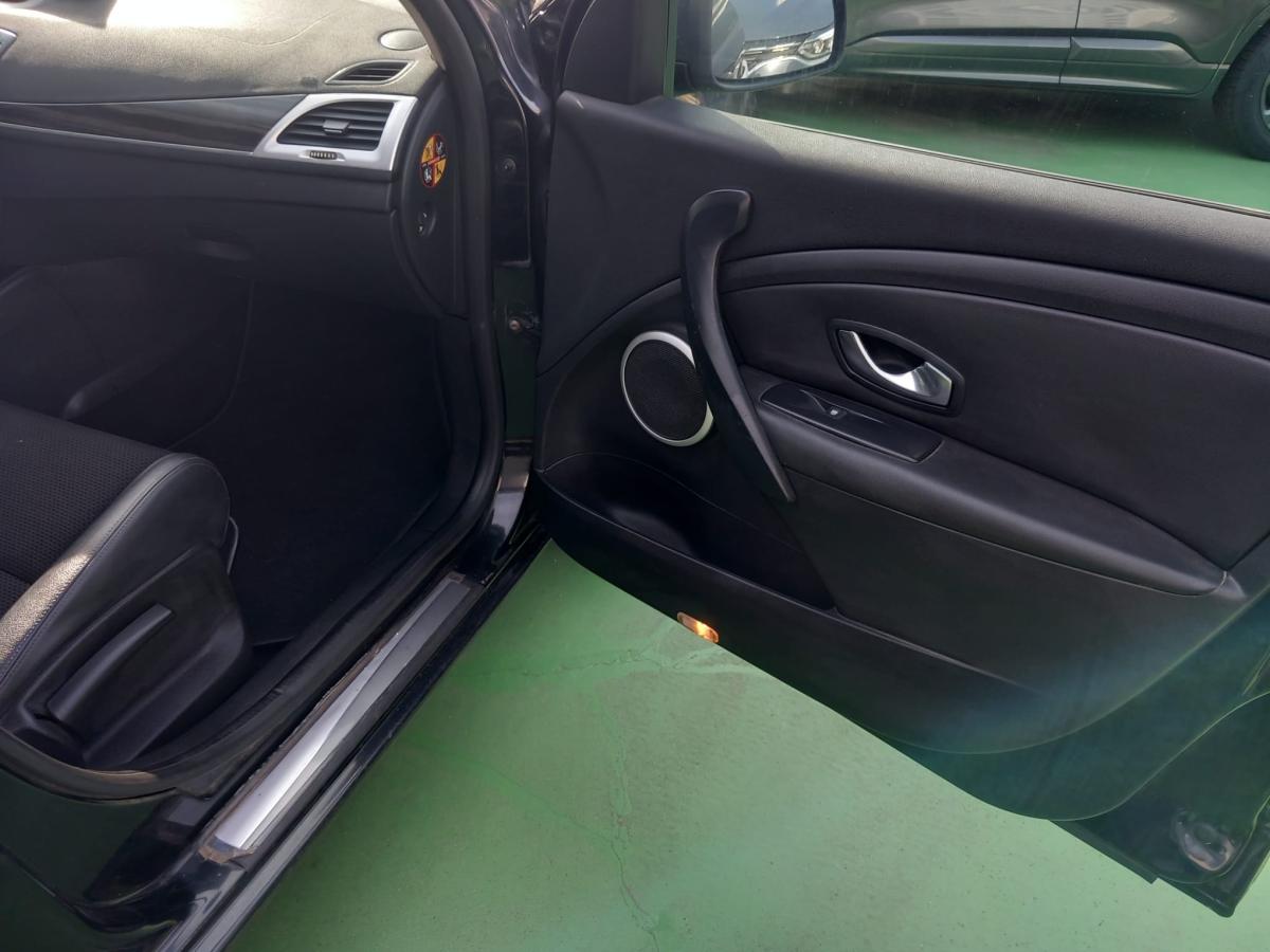 renault-megane-sport-tourer-2010-diesel-1461cc