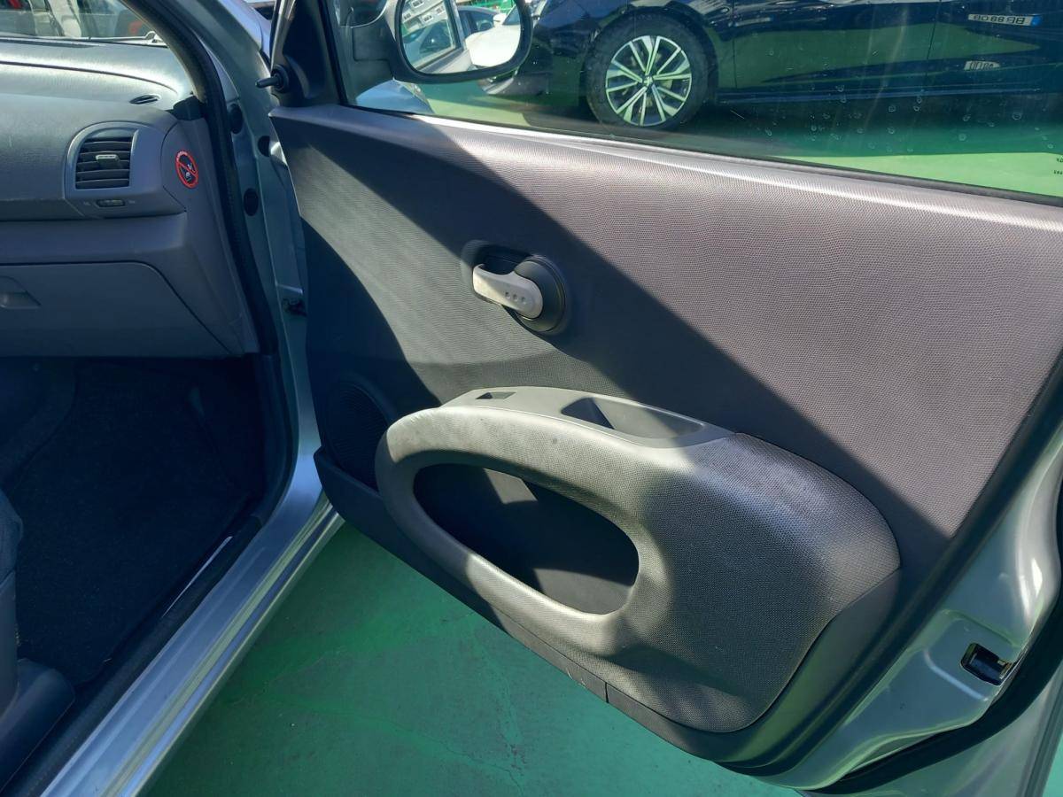 nissan-micra-2004-gasolina-998cc