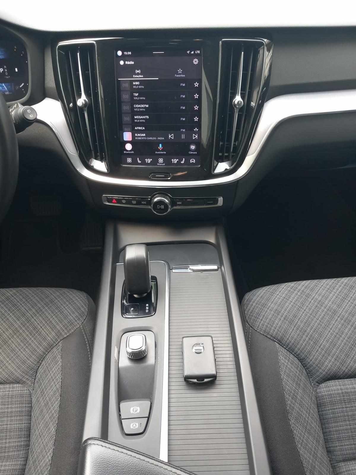 volvo-v60-2022-diesel-1969cc