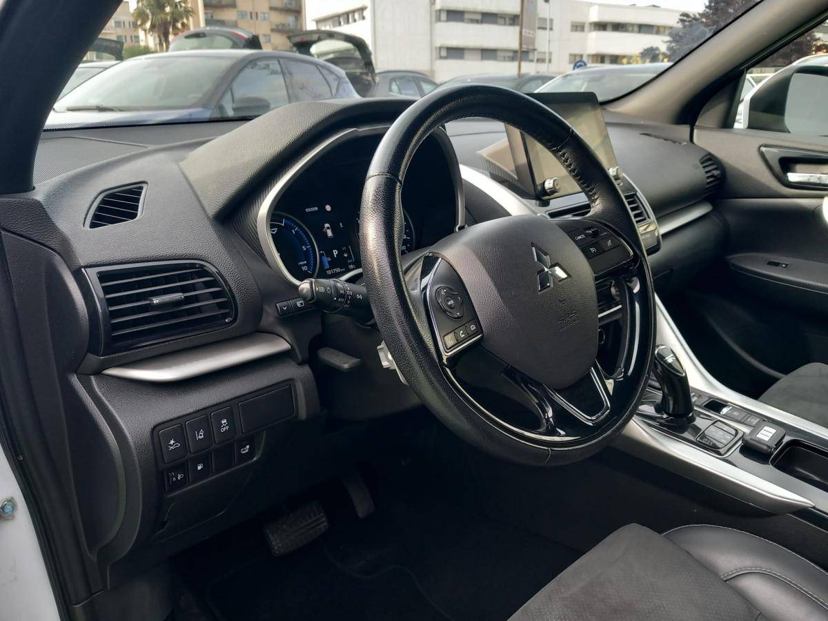 mitsubishi-eclipse-cross-2022-hibrido-a-gasolina-2360cc