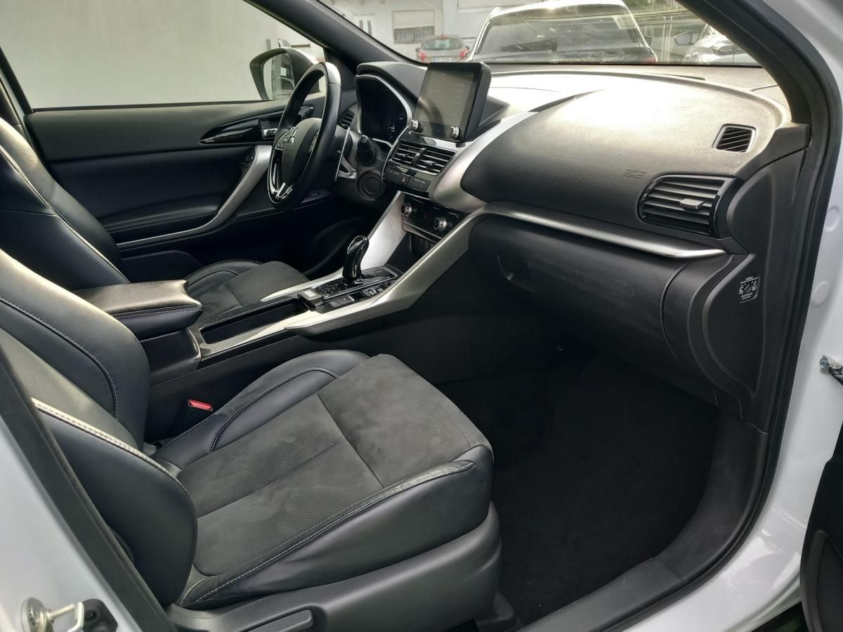 mitsubishi-eclipse-cross-2022-hibrido-a-gasolina-2360cc