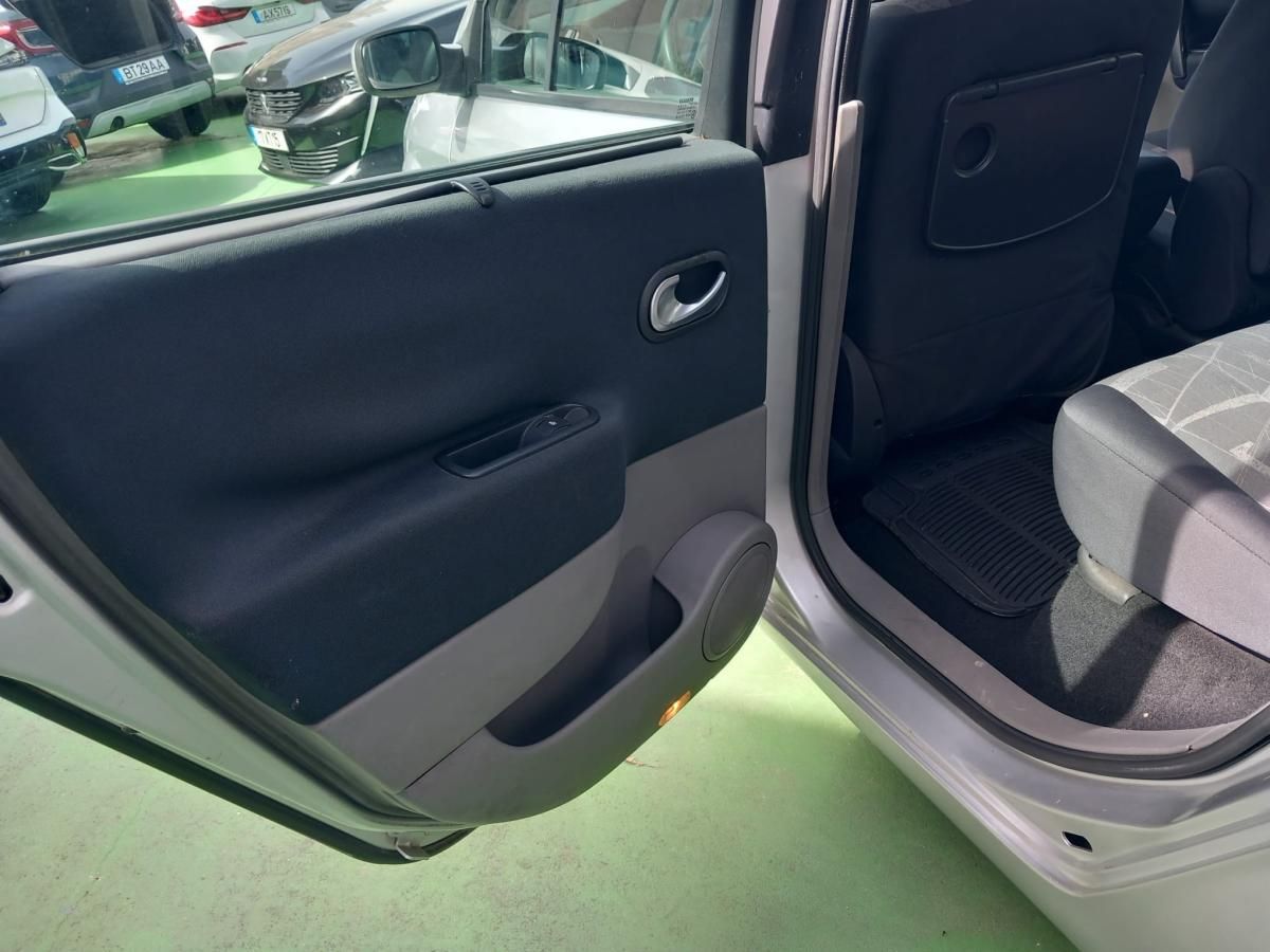 renault-scenic-2006-diesel-1461cc