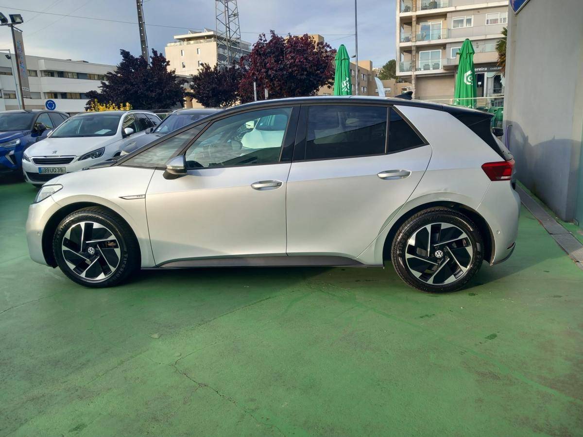 volkswagen-id-3-2023-eletrico-500cc