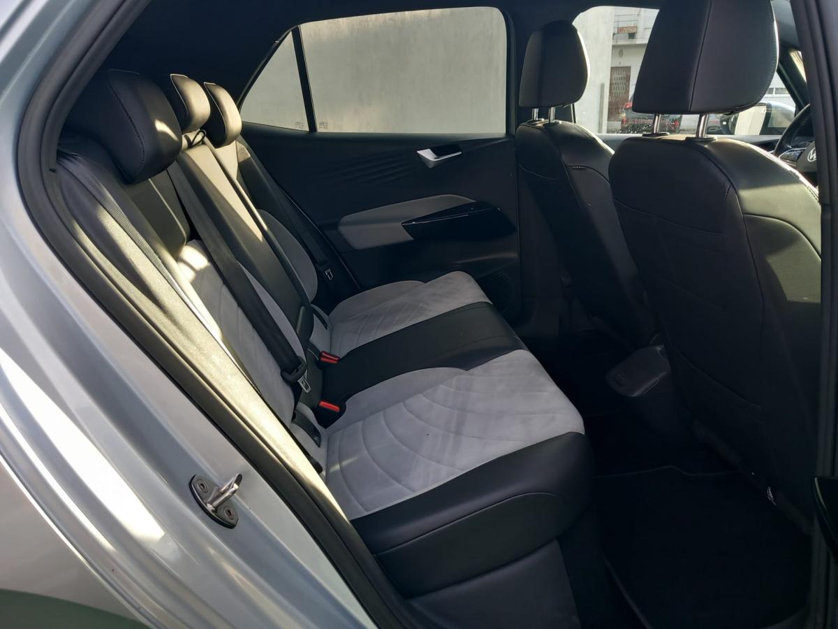 volkswagen-id-3-2023-eletrico-500cc