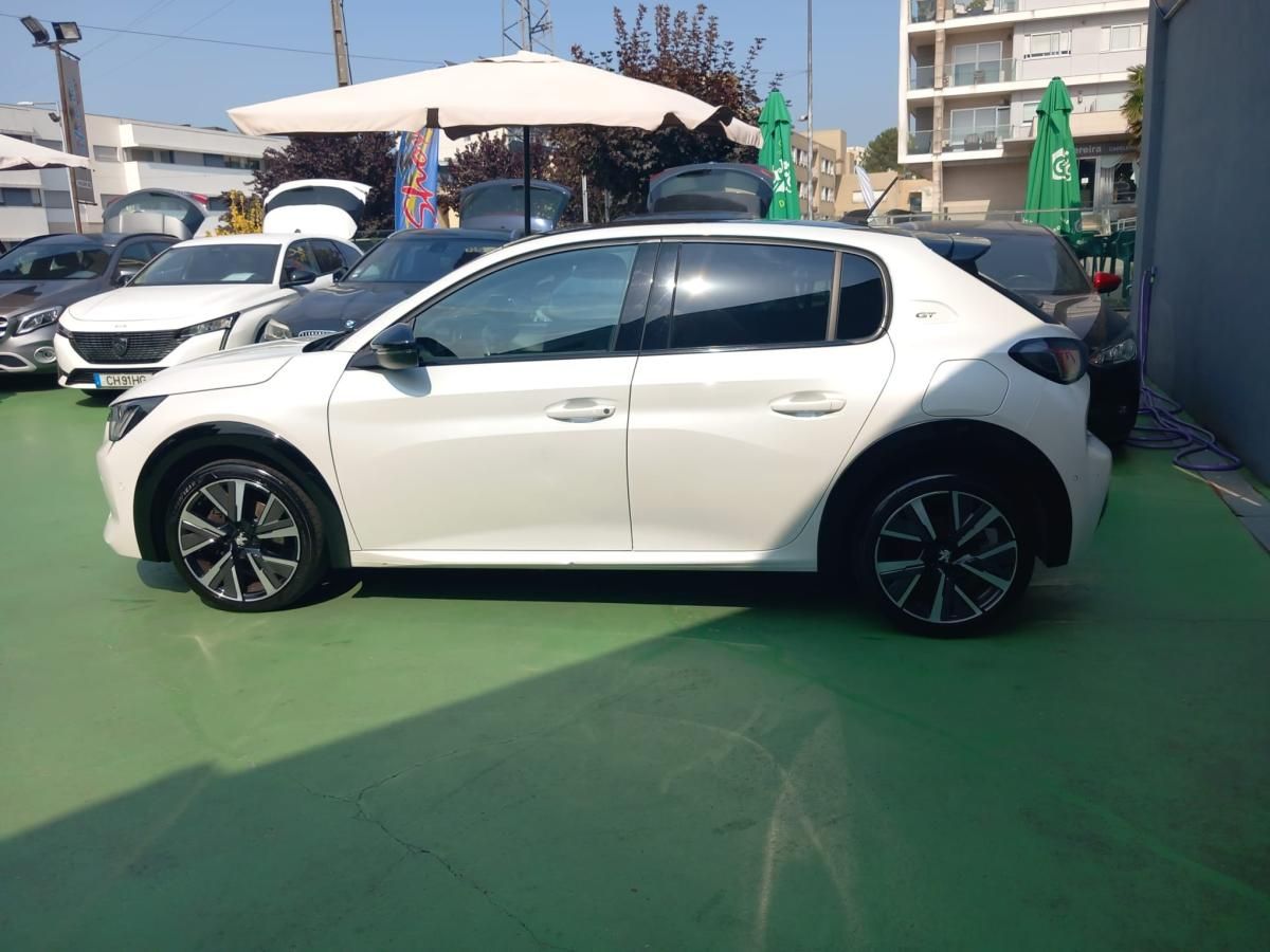 peugeot-208-2022-diesel-1499cc