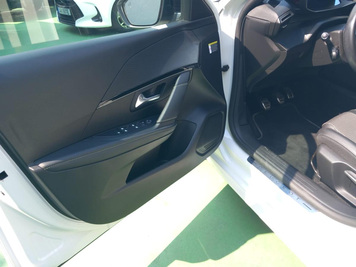 peugeot-208-2022-diesel-1499cc