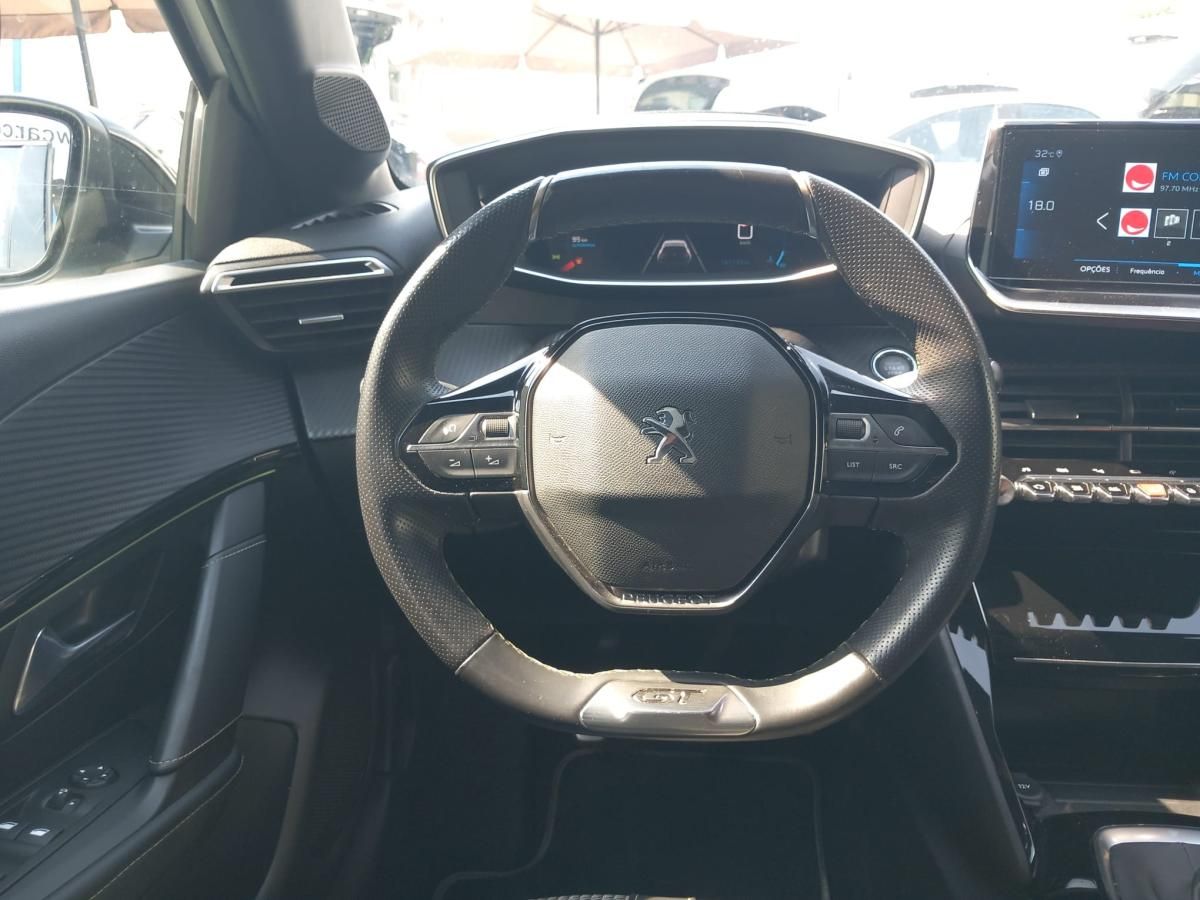 peugeot-208-2022-diesel-1499cc
