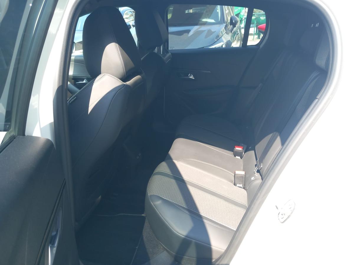 peugeot-208-2022-diesel-1499cc