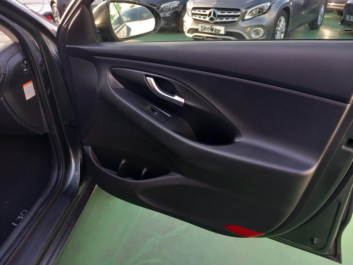 hyundai-i30-2021-diesel-1598cc