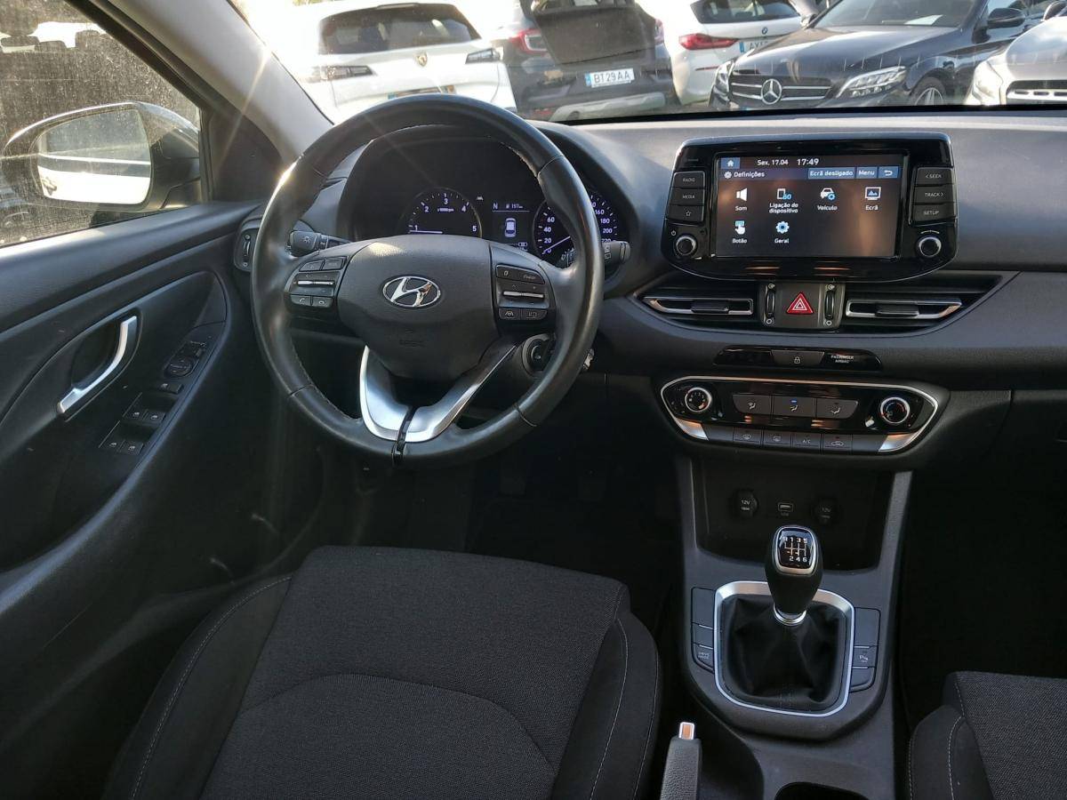 hyundai-i30-2021-diesel-1598cc