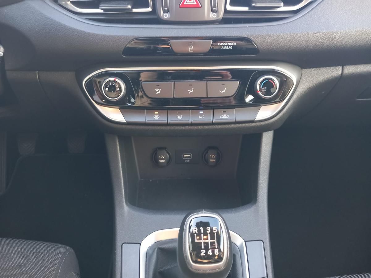 hyundai-i30-2021-diesel-1598cc