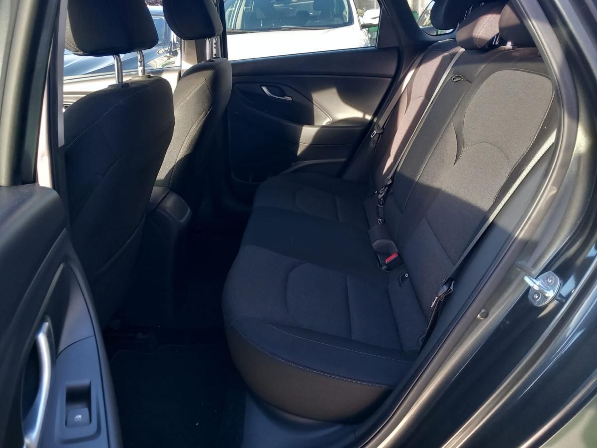 hyundai-i30-2021-diesel-1598cc