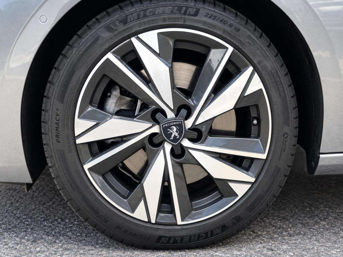 peugeot-308-2022-hibrido-a-gasolina-1598cc