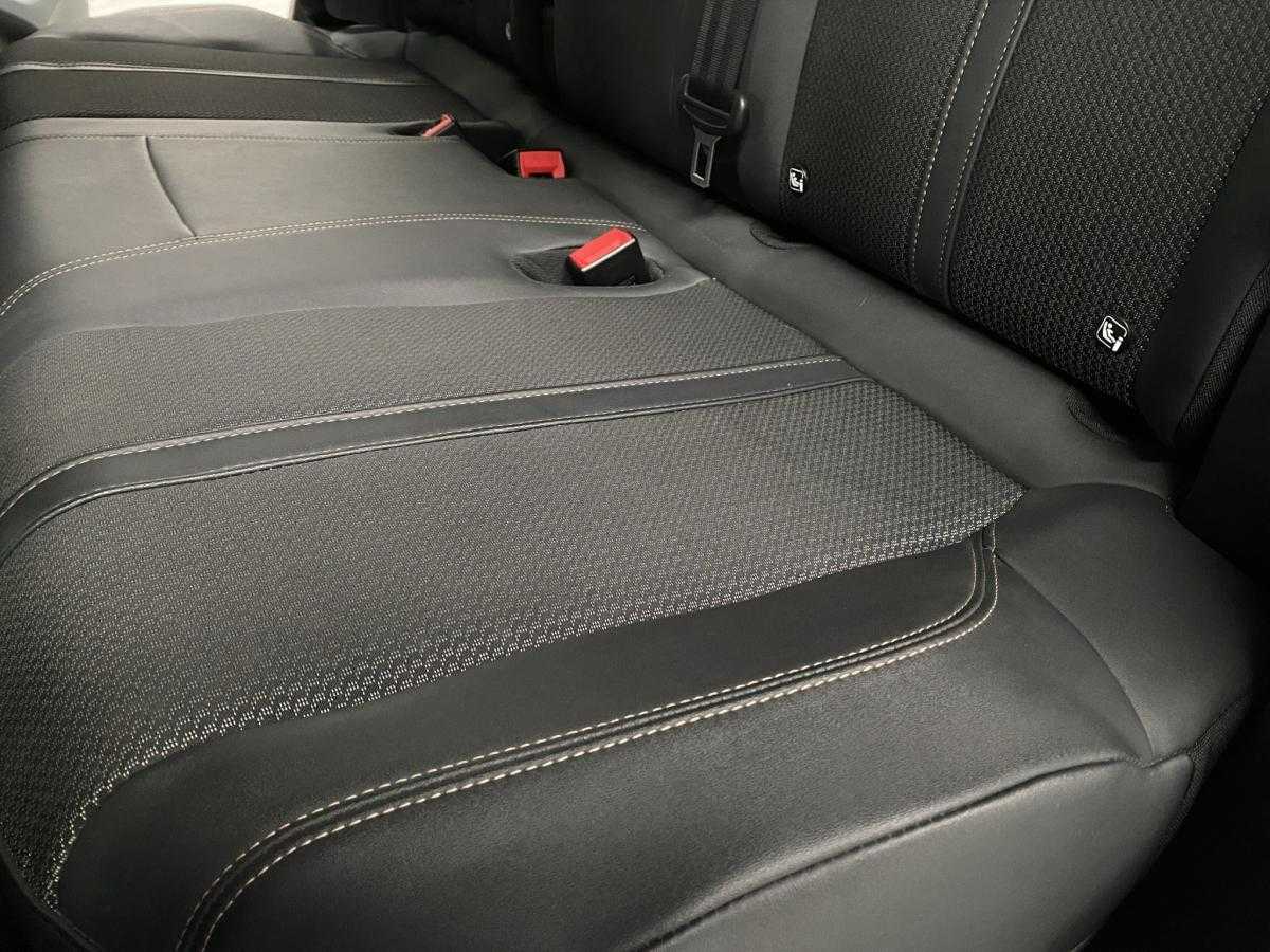 peugeot-3008-2023-hibrido-a-gasolina-1598cc