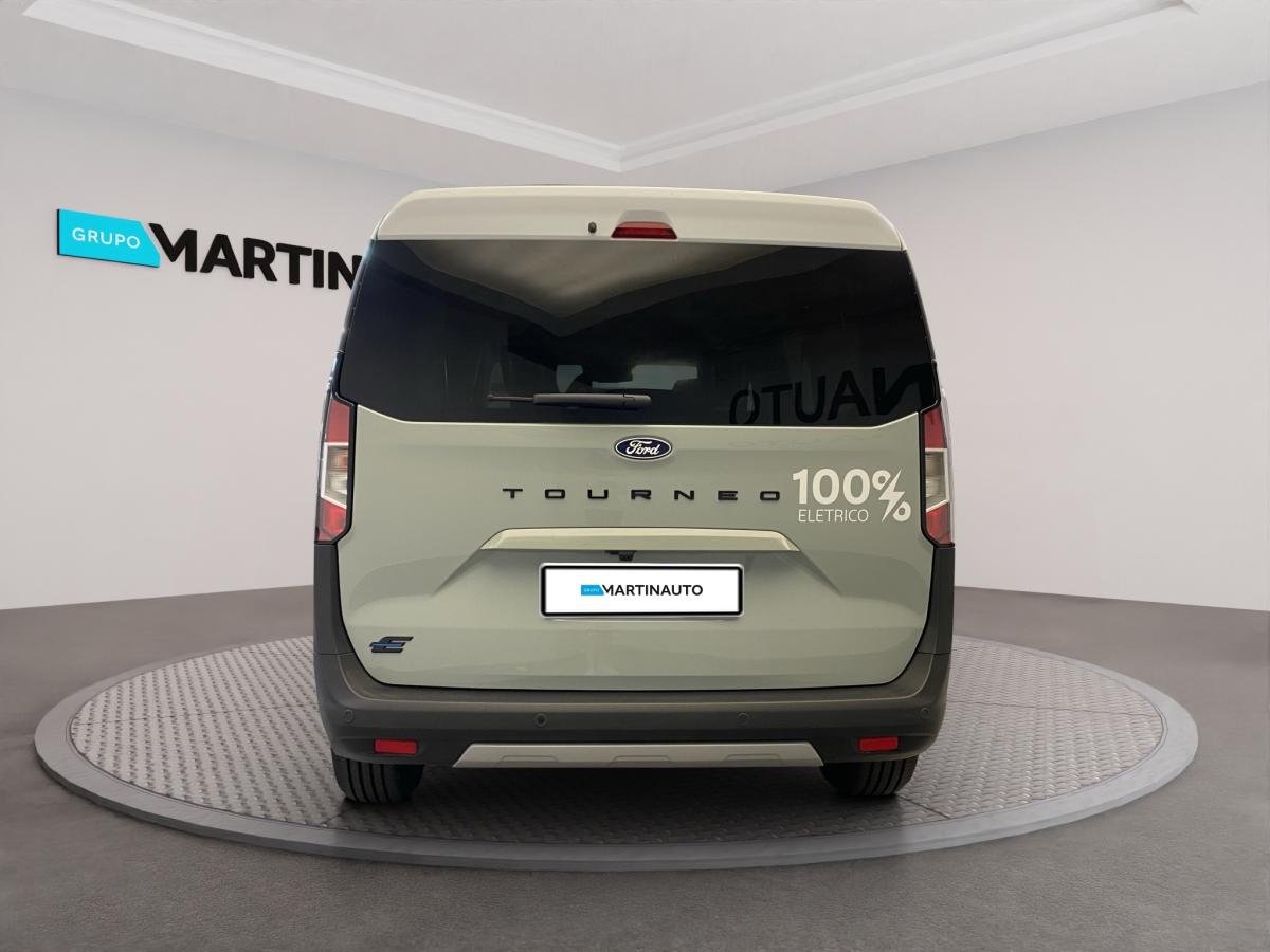 ford-tourneo-courier-2026-eletrico-500cc