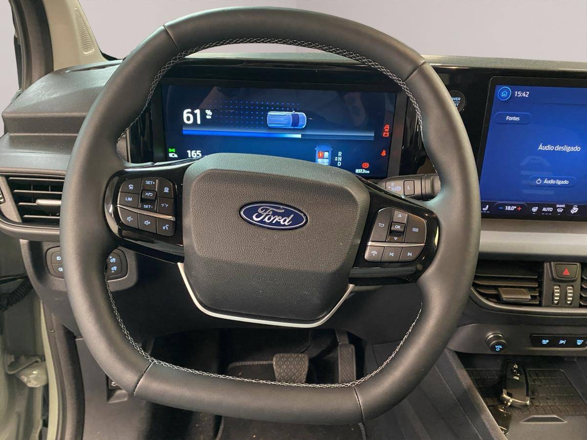 ford-tourneo-courier-2026-eletrico-500cc