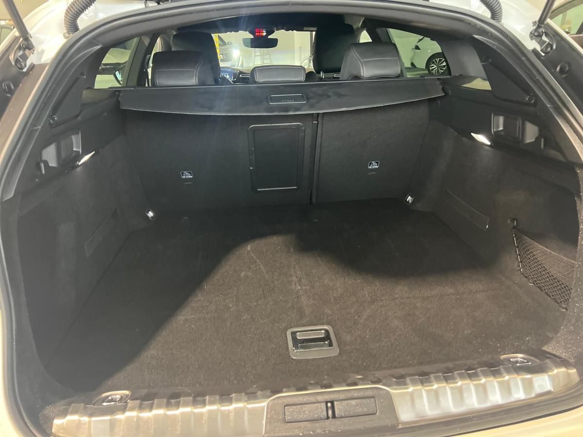 peugeot-508-sw-2023-diesel-1499cc
