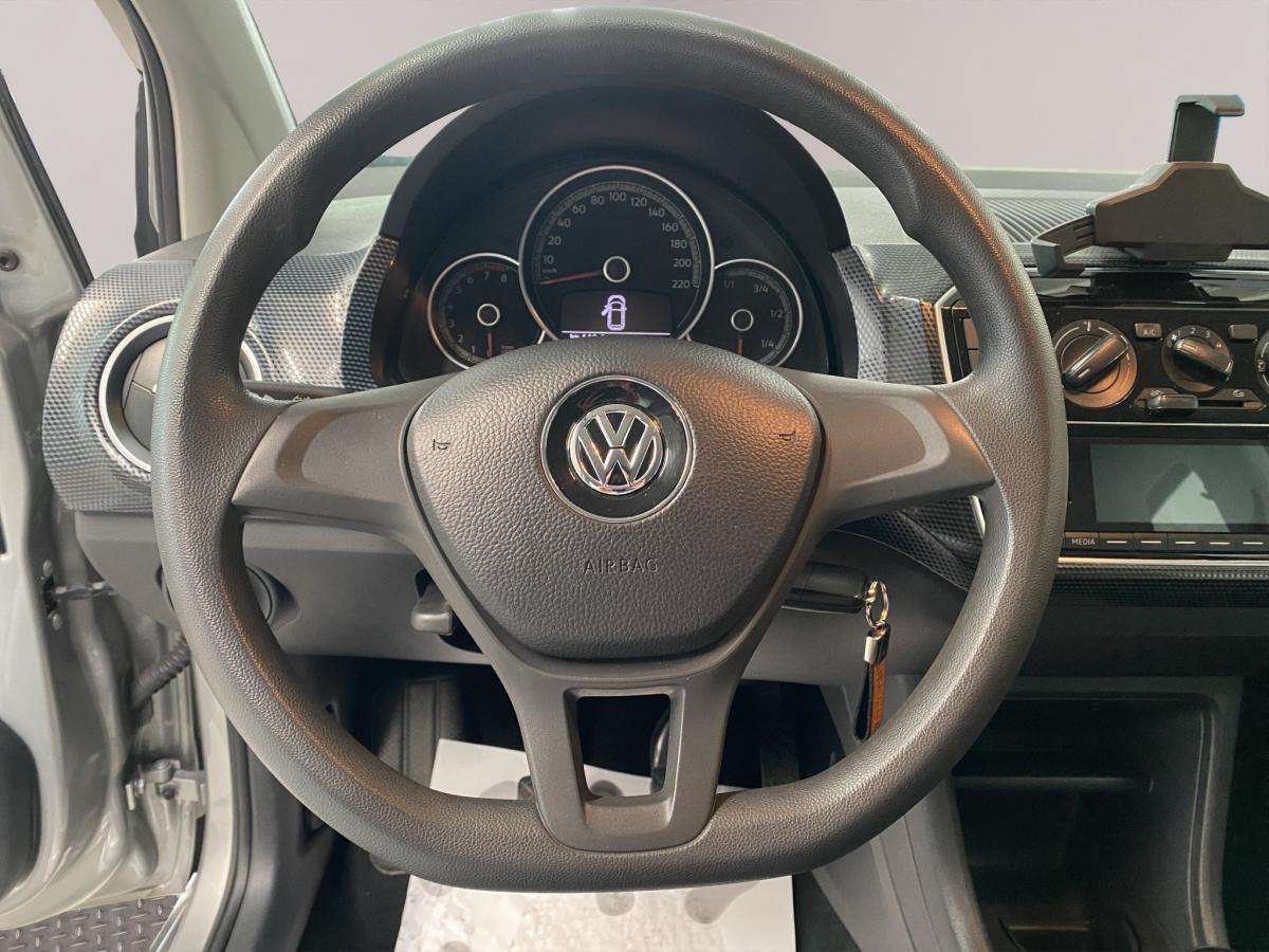volkswagen-up-2018-gasolina-999cc
