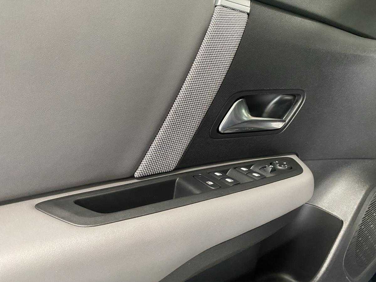 citroen-c4-2025-gasolina-1199cc