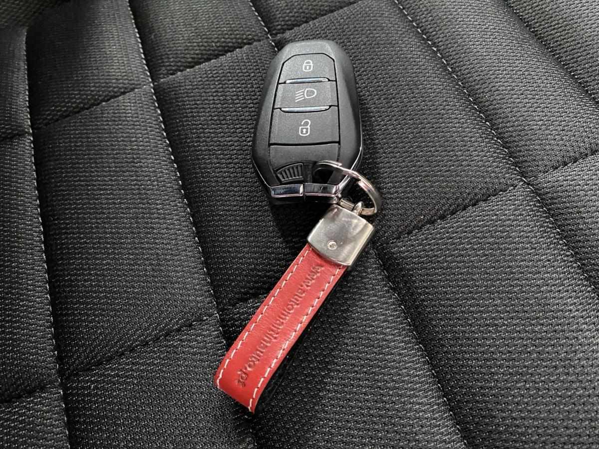 citroen-c4-2025-gasolina-1199cc