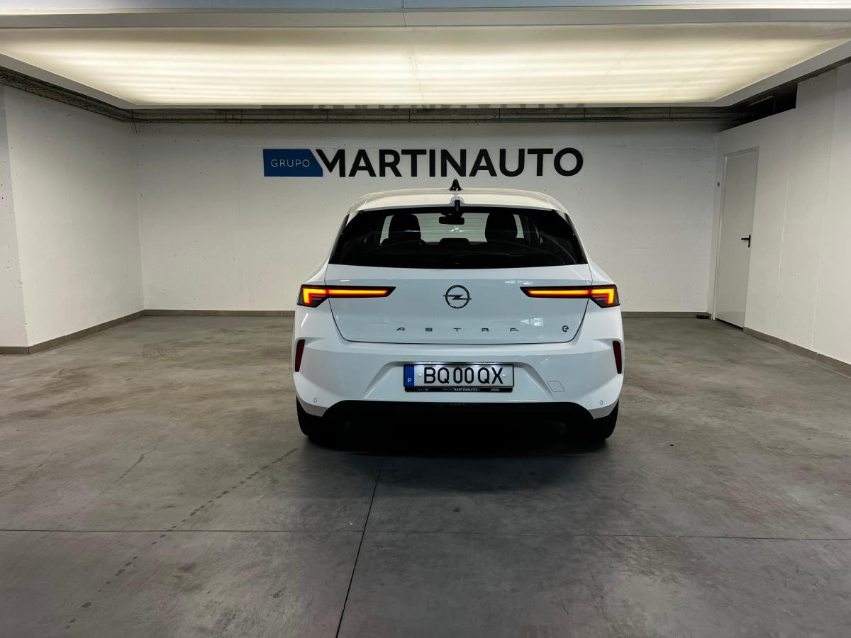 opel-astra-2025-eletrico-115cc