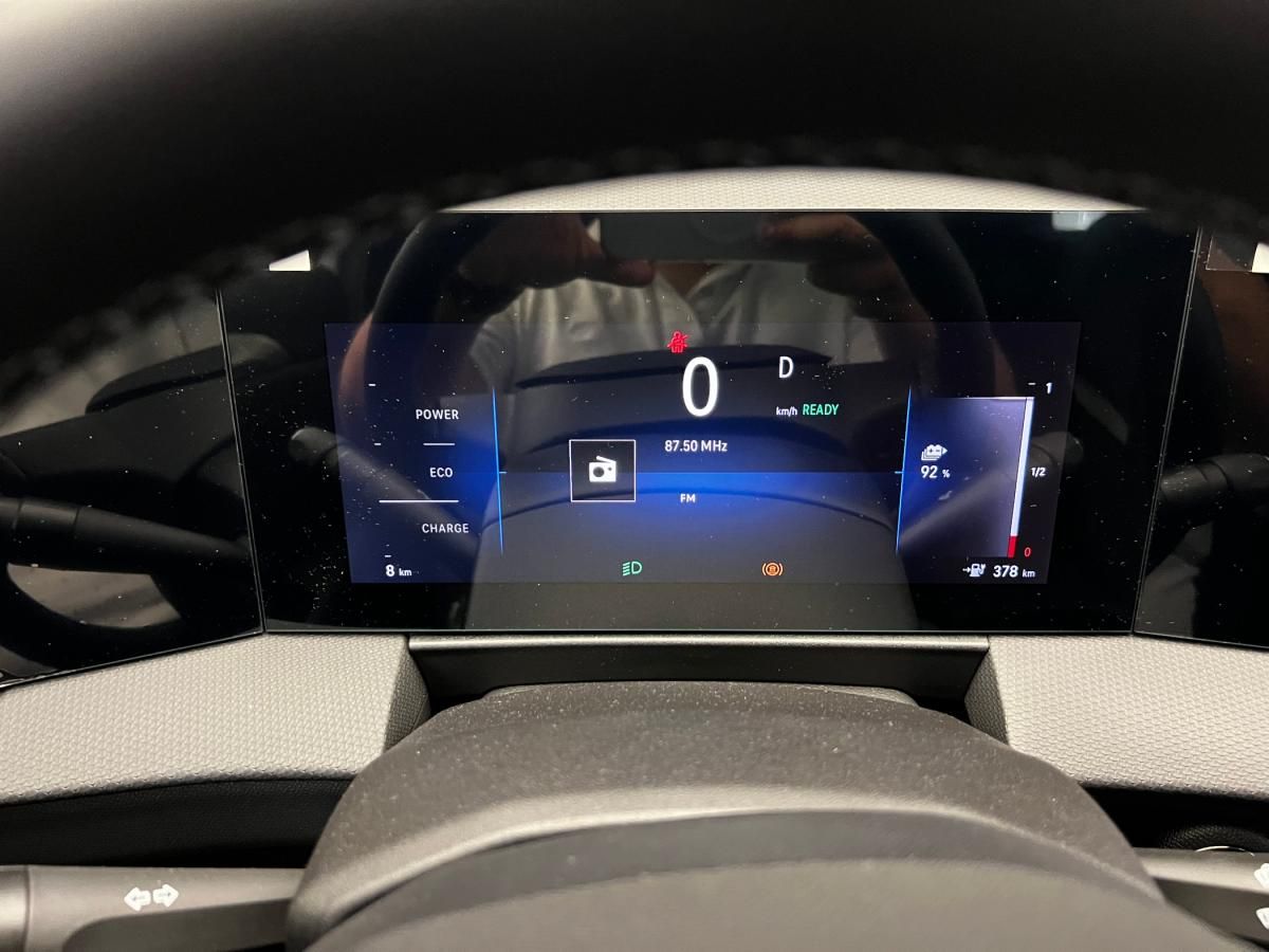 opel-astra-2025-eletrico-115cc