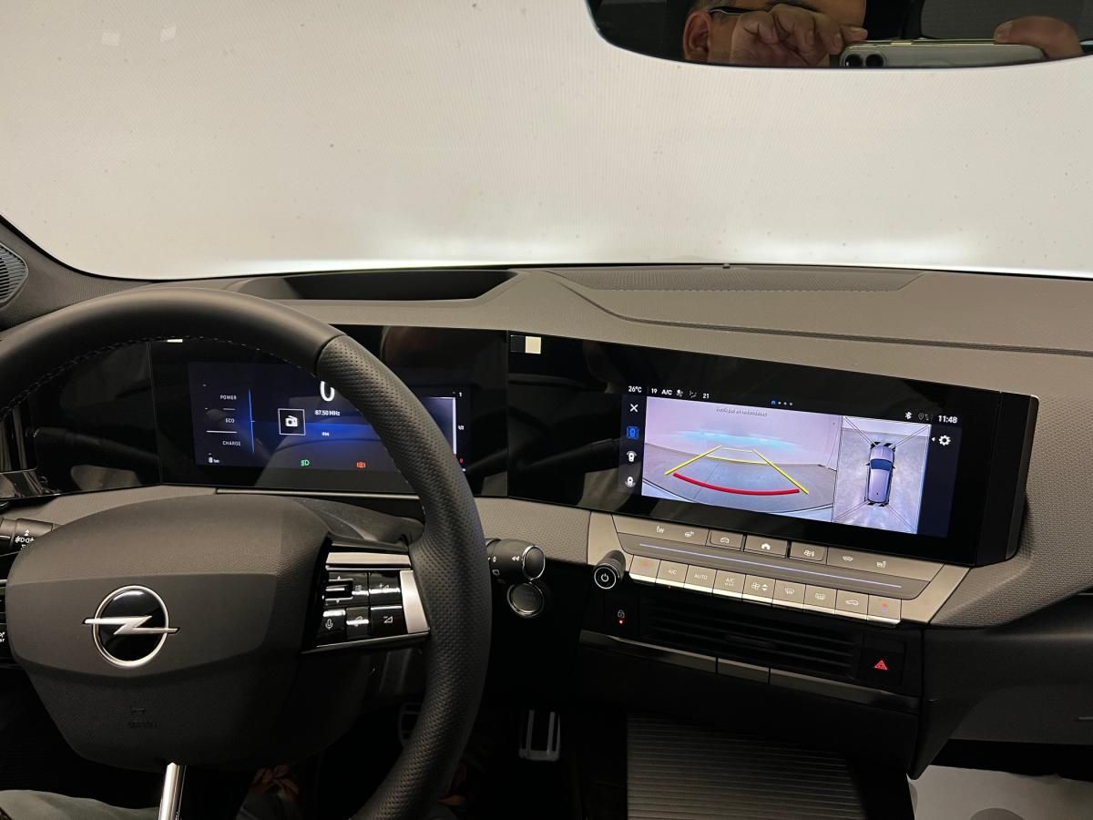 opel-astra-2025-eletrico-115cc